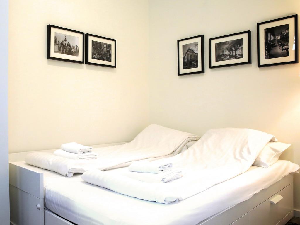 Flatprovider Comfort Eduard Apartment - Contactless Check In فيينا الغرفة الصورة