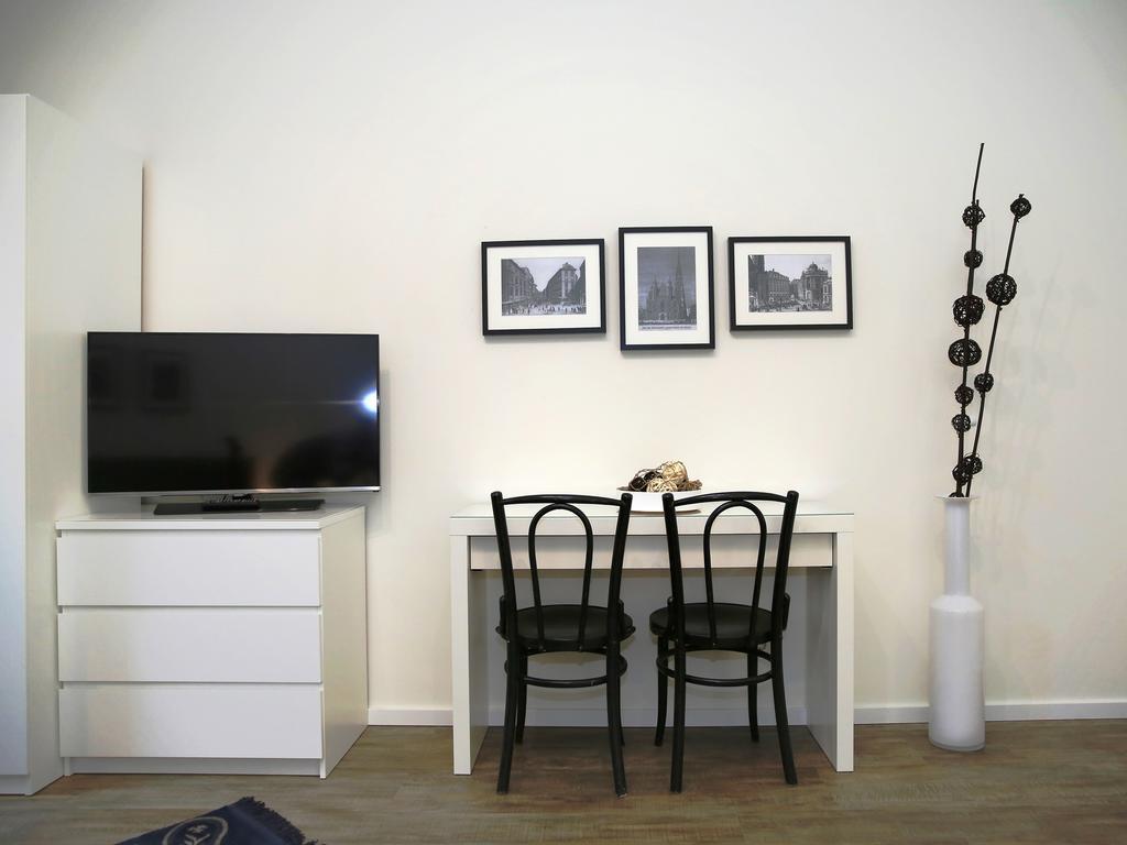 Flatprovider Comfort Eduard Apartment - Contactless Check In فيينا الغرفة الصورة