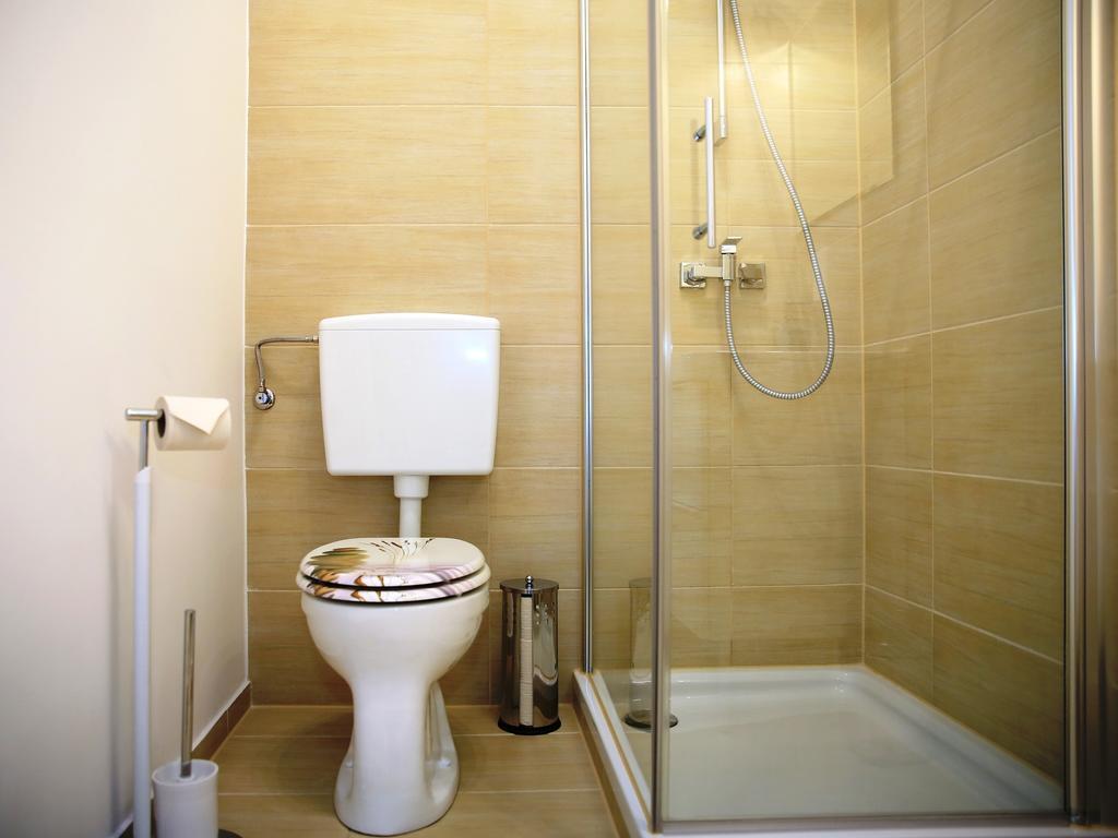 Flatprovider Comfort Eduard Apartment - Contactless Check In فيينا الغرفة الصورة