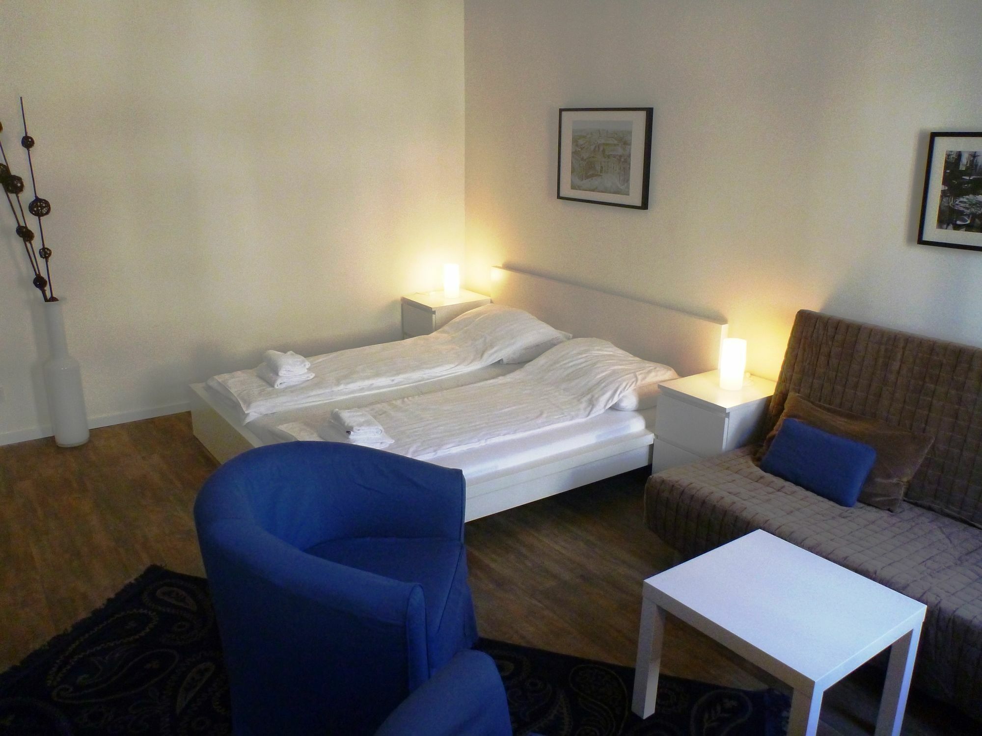Flatprovider Comfort Eduard Apartment - Contactless Check In فيينا المظهر الخارجي الصورة